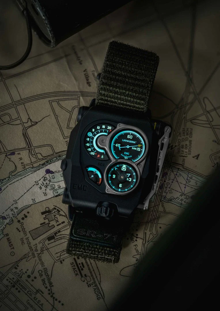 Urwerk EMC Watch collection EMC BLACK || Manual Winding || Special Deal || Trusted Seller || 5 Years Warranty🌟 || 20 Pieces Available - Image 5