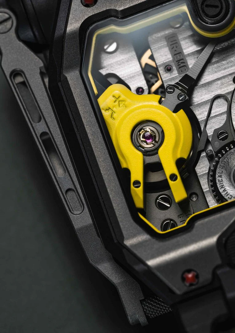 Urwerk EMC Watch collection EMC BLACK || Manual Winding || Special Deal || Trusted Seller || 5 Years Warranty🌟 || 20 Pieces Available - Image 4